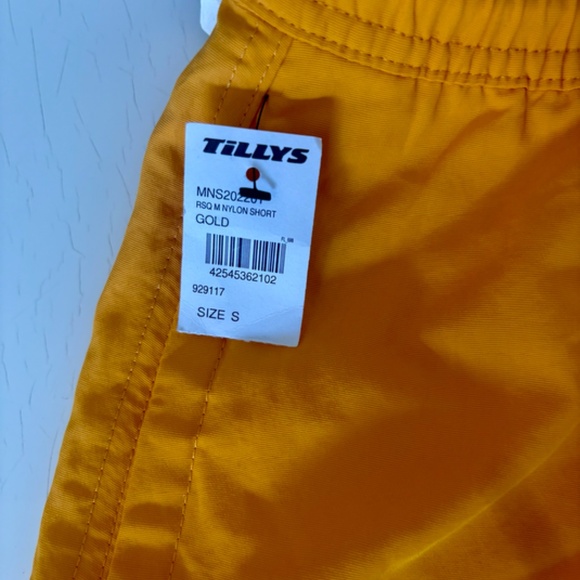 RSQ Mens Small Gold Nylon Short NWT - Picture 3 of 4